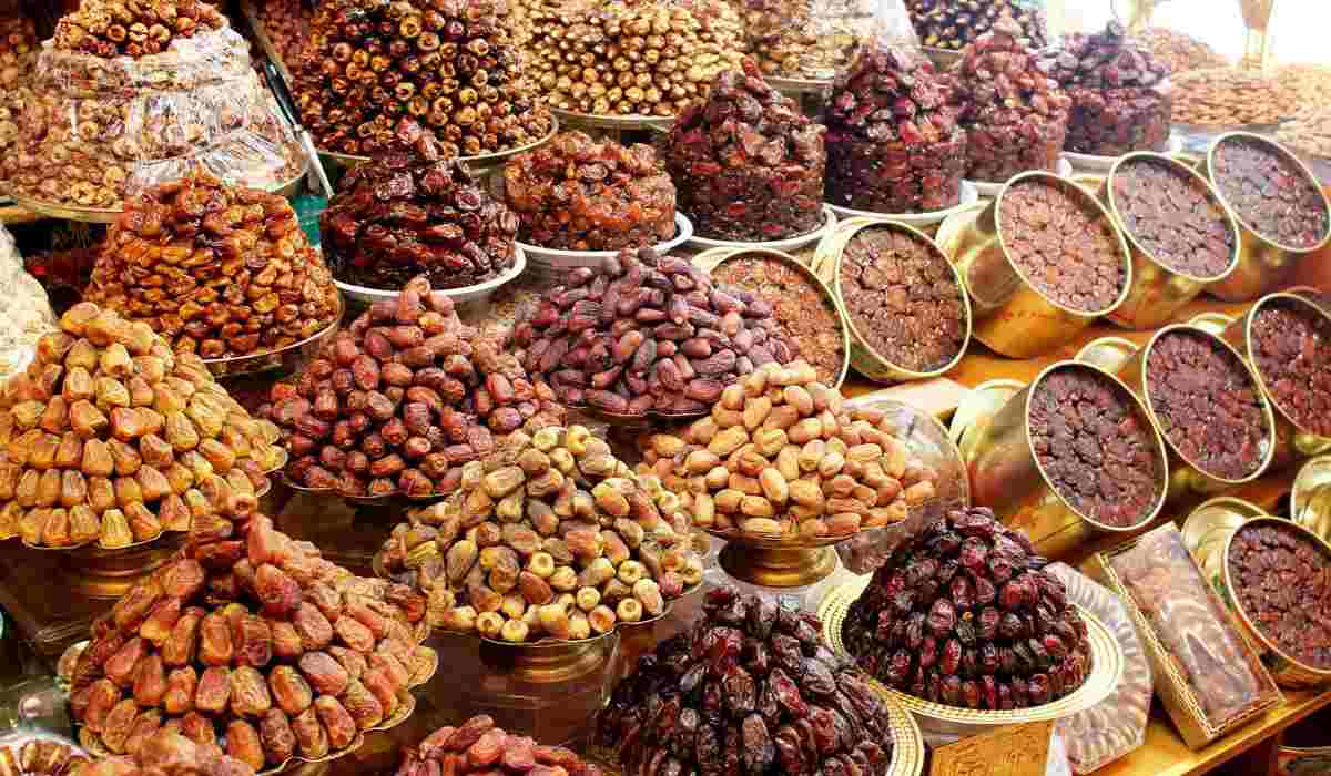  Purchase and price of the latest types of yellow Barhi dates brand 